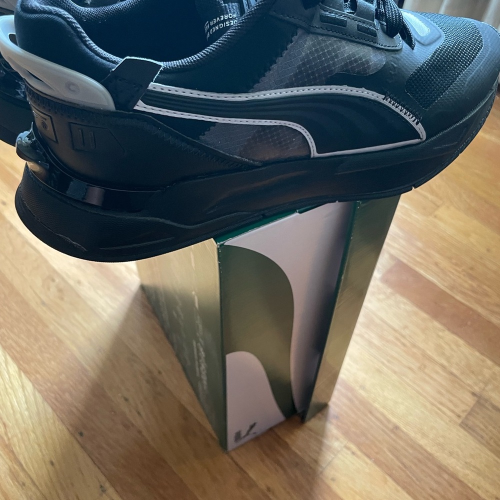 Men’s Mirage Sport Tech Reflective Casual  Sneaker Black and Silver
